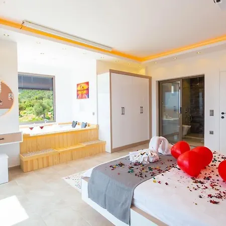 Ayshe-deniz, Doga Ve Huzur Hepsi Birarada Vila Kaş
