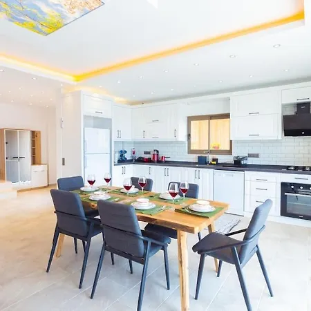 Vila Ayshe-deniz, Doga Ve Huzur Hepsi Birarada